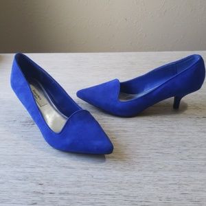 🚨SOLD🚨Vera Wang Suede Shoes